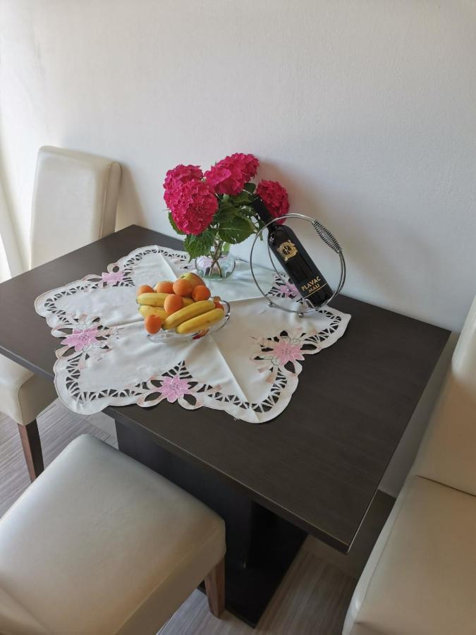 Apartments Becir Молунат Экстерьер фото